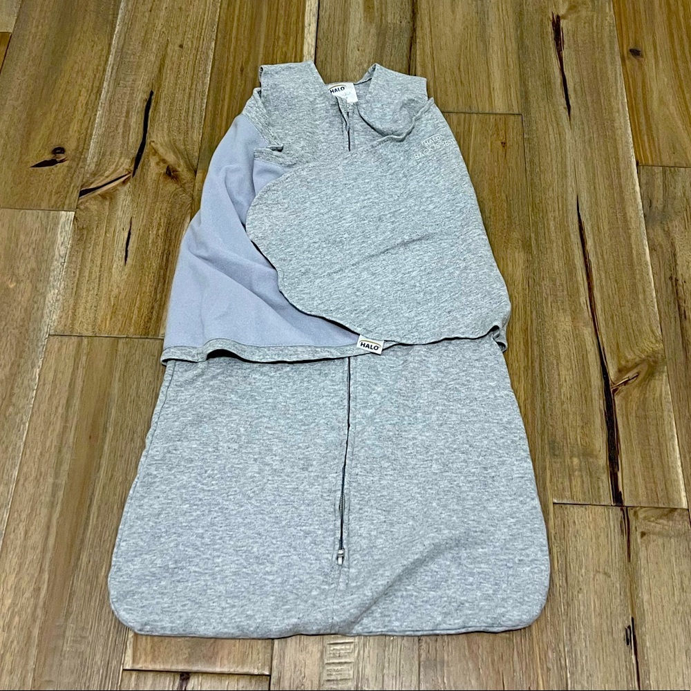 NWOT HALO swaddle sleepsack - Size Small 13-18lb